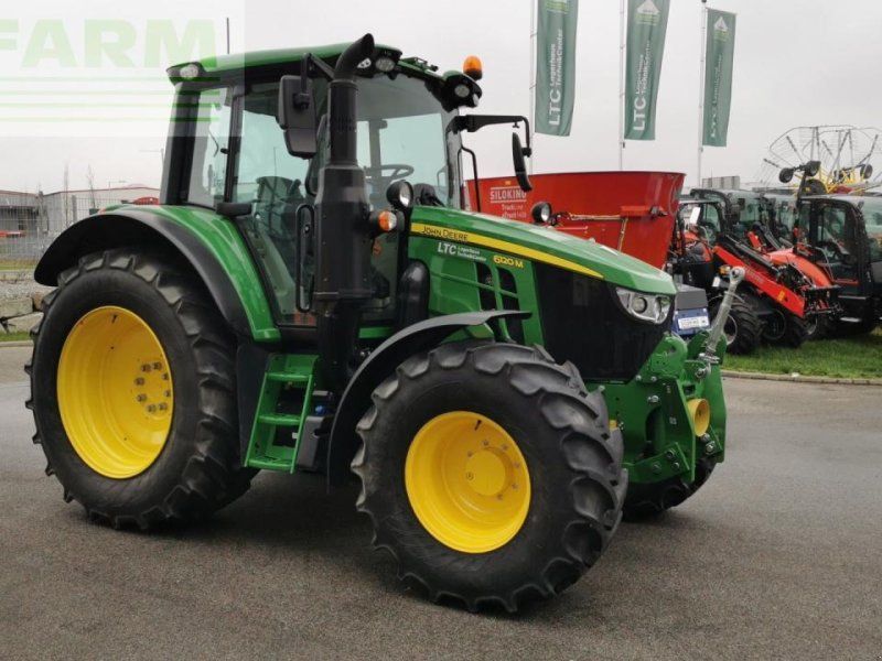 John Deere 6120M