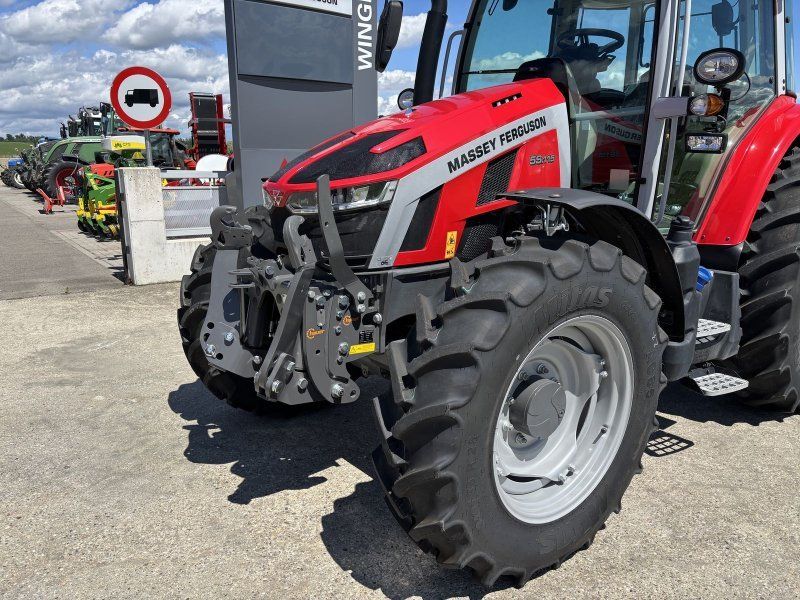 Massey Ferguson 5S.115 Dyna-6 Efficient