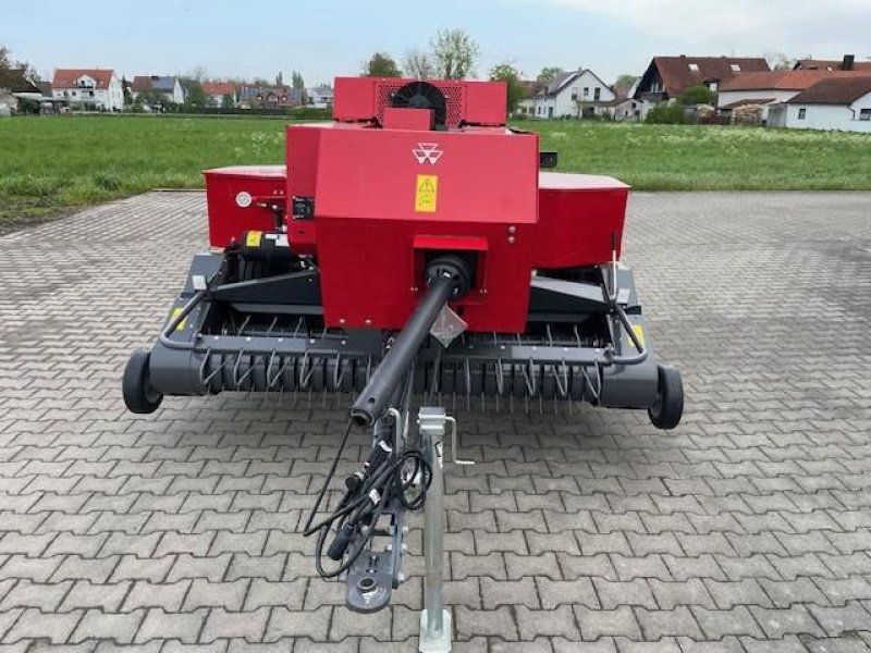 Massey Ferguson 1840 HOCHDRUCKPRESSE