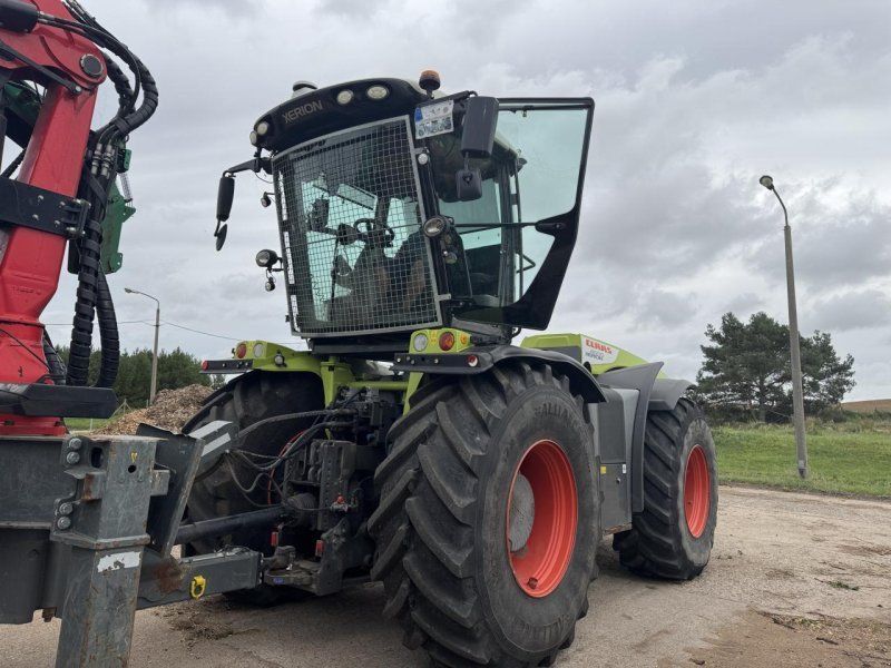 Claas Xerion 4500 Trac VCMotor NEU