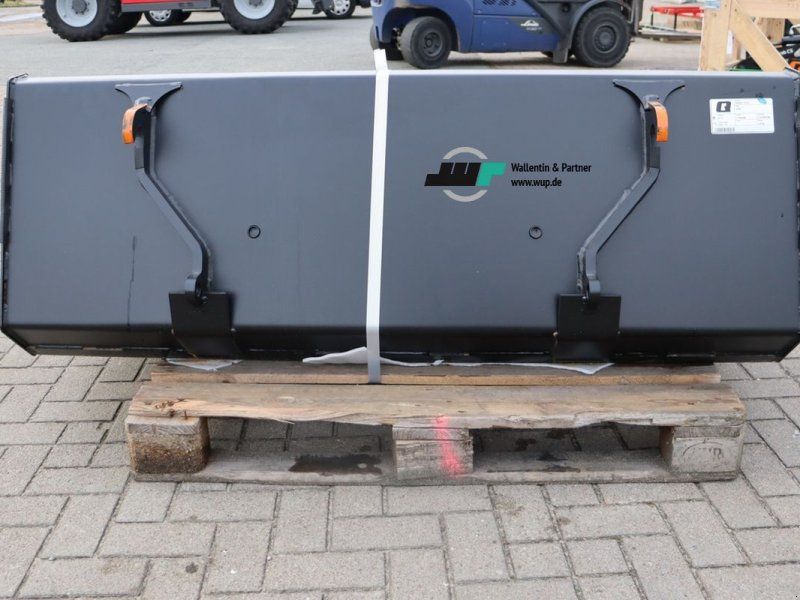Frontladerschaufel 1,20 m Euroaufnahme  0,2 m³