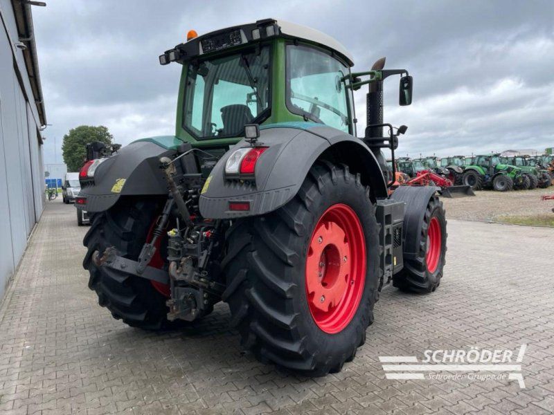 Fendt 824 VARIO S4 PROFI PLUS