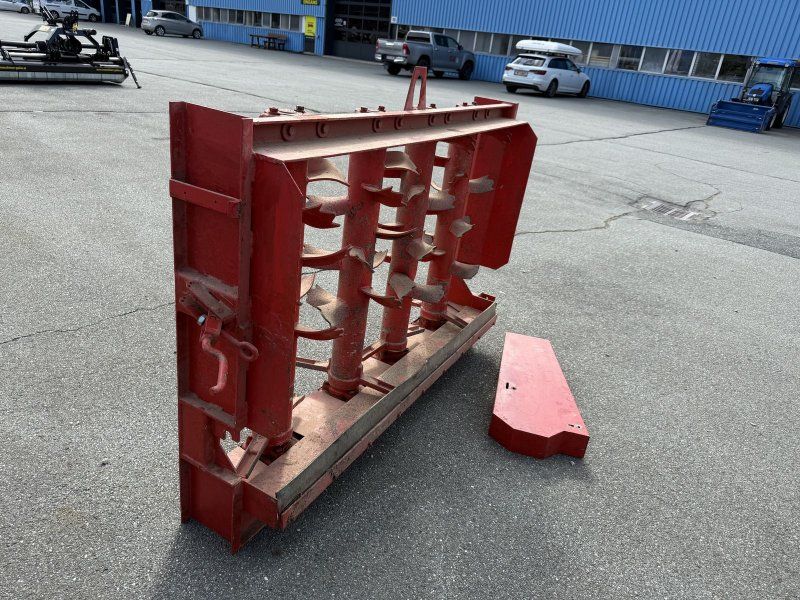 Lindner Miststreuer für Transporter