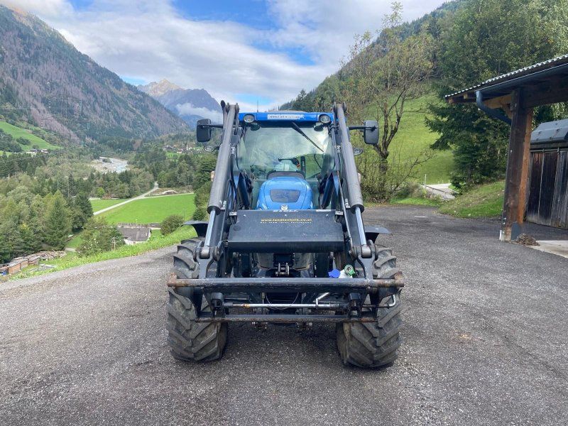 New Holland T6050 Elite