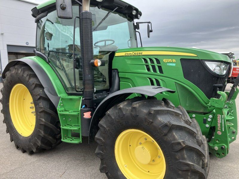 John Deere 6125R