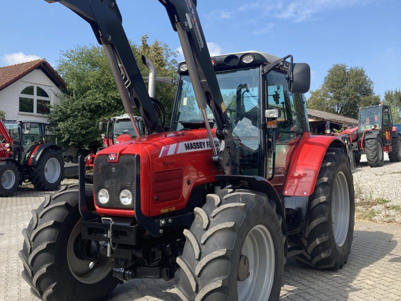 Massey Ferguson 5470Dyna4