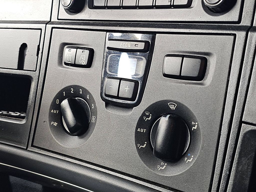 SCANIA R490