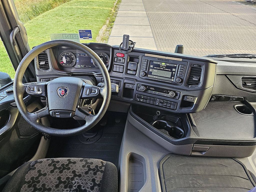 SCANIA P250 3t lift edscha