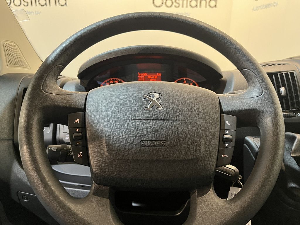 Peugeot Boxer 2.2 BlueHDi L2H2 140 PK DC Dubbel Cabine / Euro 6 / Airco / Cruise Control / Trekhaak / Camera / CarPlay / 12.800 KM !!