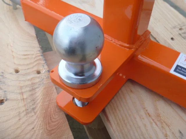 Tarpan Pro Driepuntsbok + Knobbel