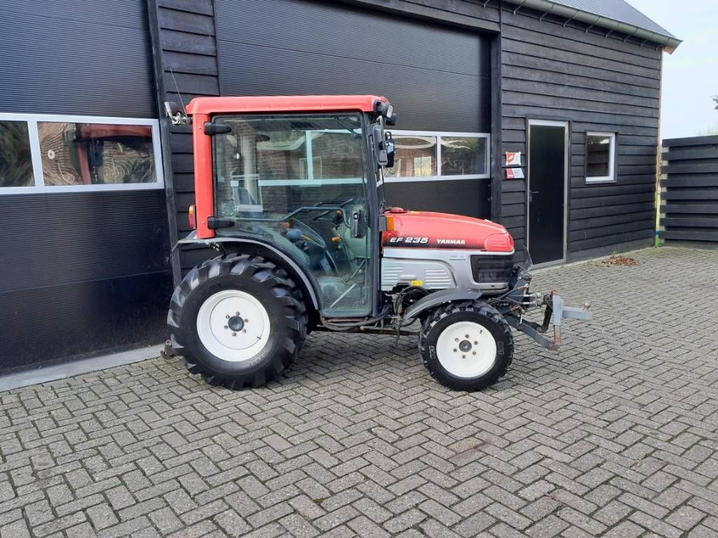 Yanmar EF 235 HST Hydrostaat 35PK compact tractor
