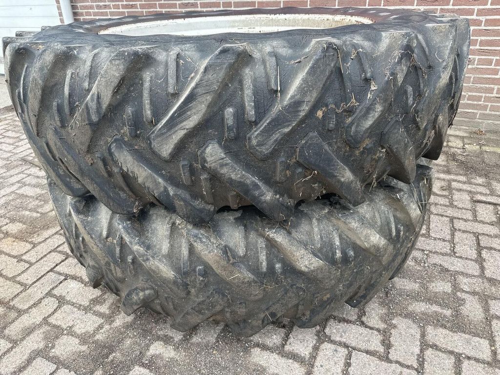 SET dubbelluchtbanden 16.9x38 - Gebruikt