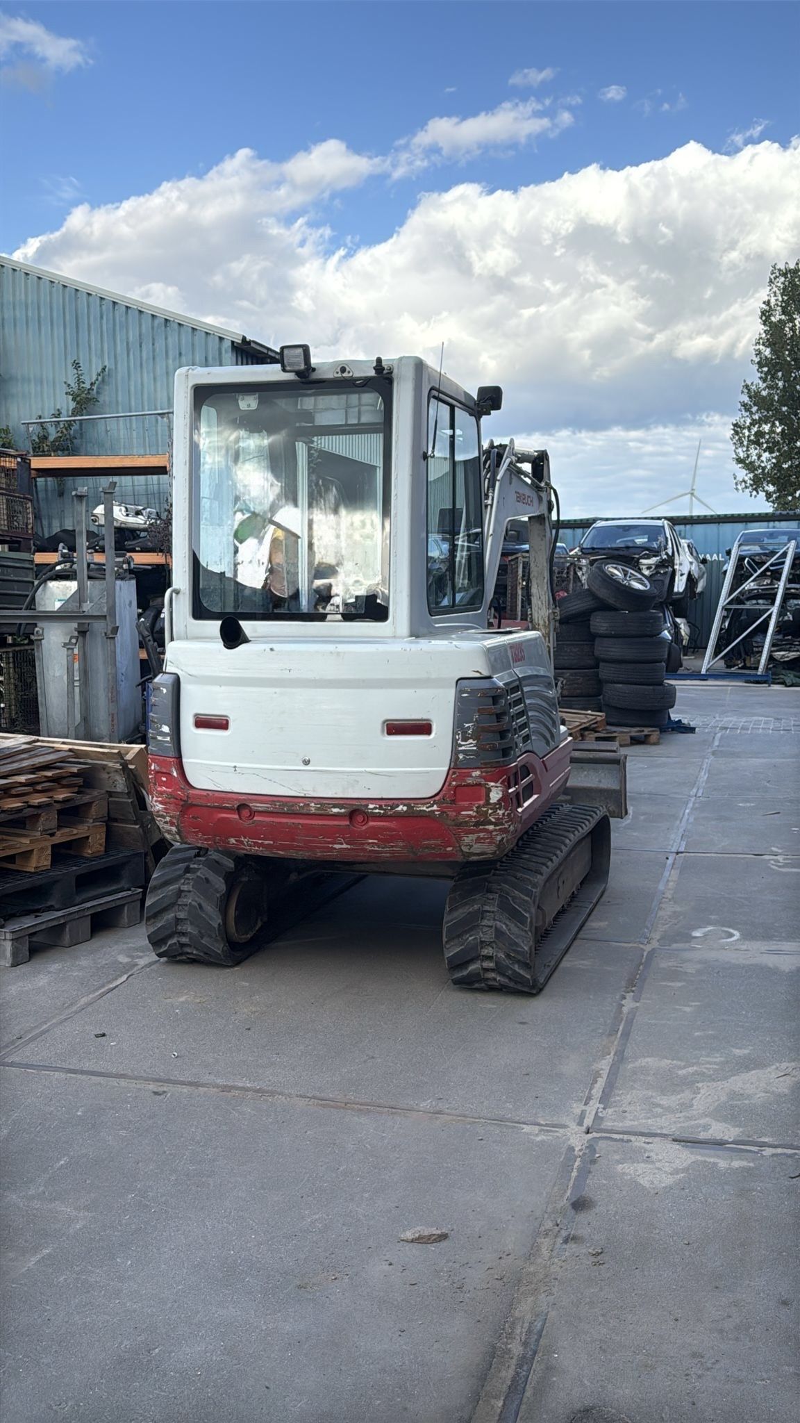 Takeuchi TB235 2009 incl 3 bakken