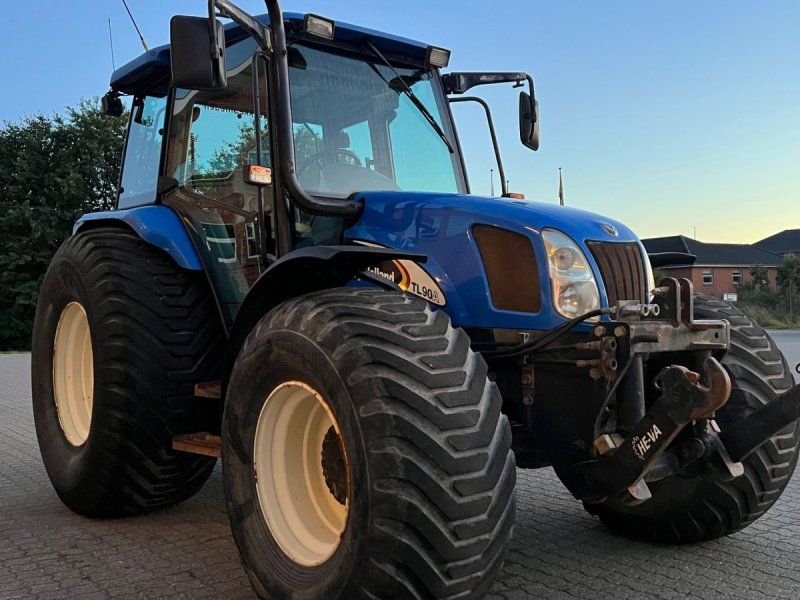 New Holland TL90A
