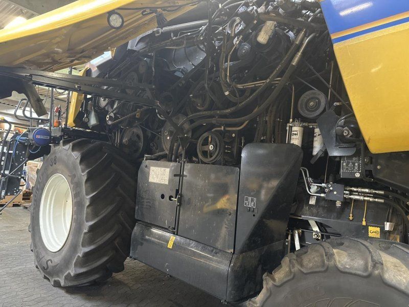 New Holland CX8.85 SLH