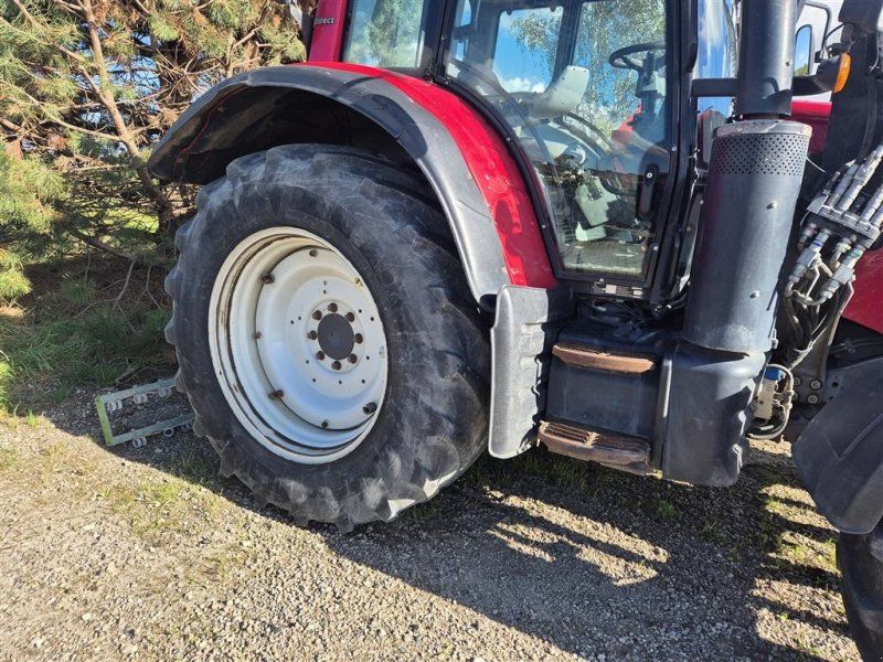 Valtra N163 DIRECT Frontlæsser og frontlift