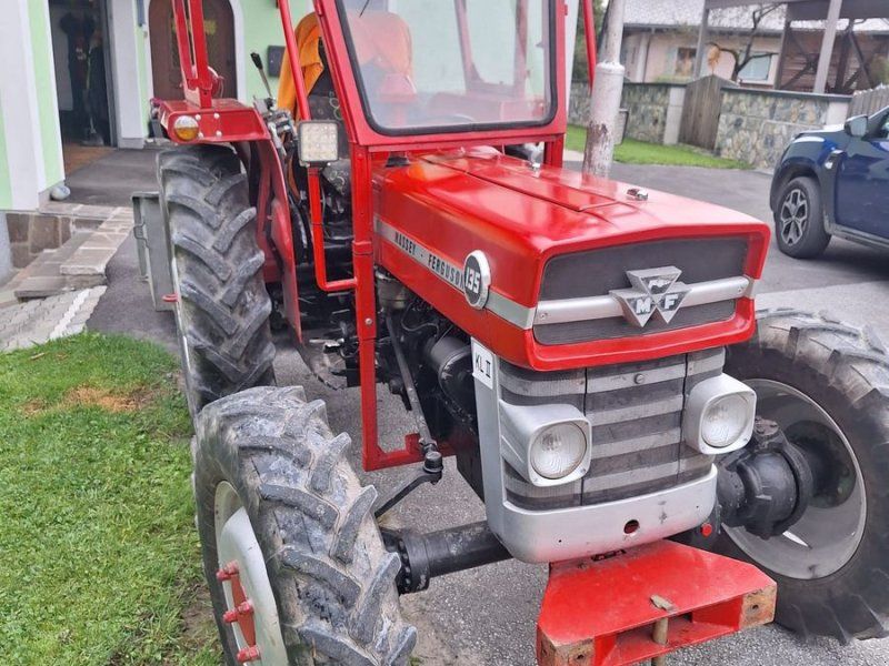 Massey Ferguson 135
