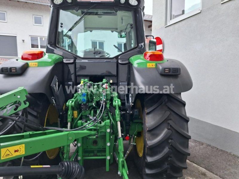 John Deere 6120 M
