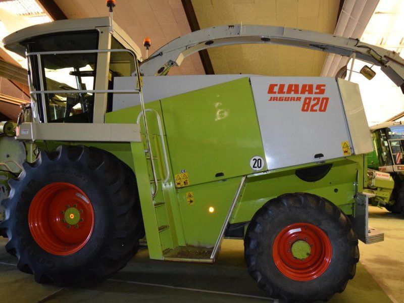 Claas Jaguar 820