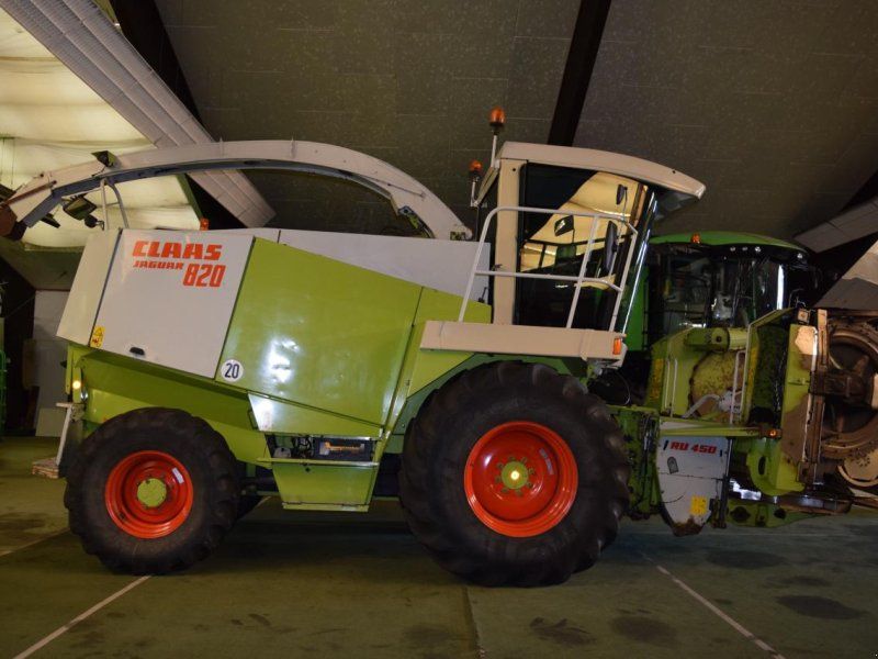 Claas Jaguar 820
