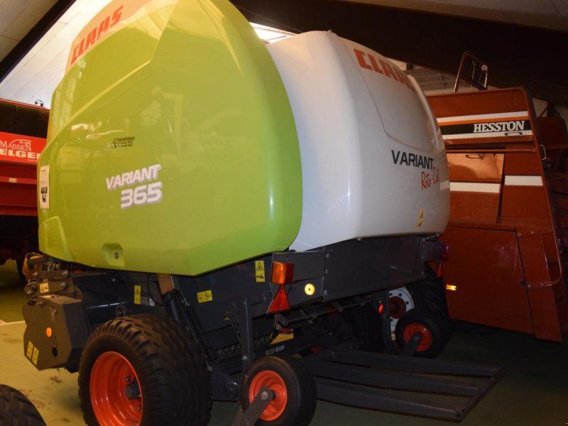 Claas Variant 365 RC