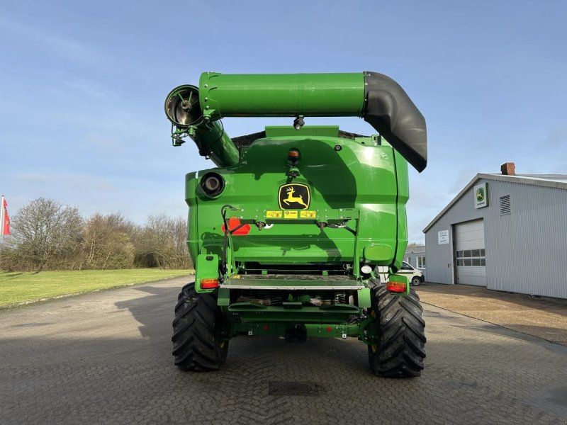 John Deere S785