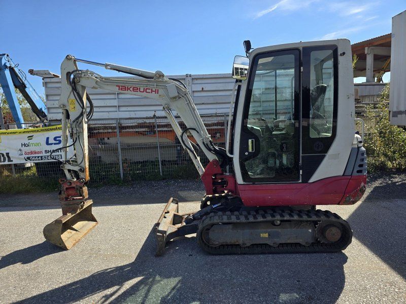 Takeuchi TB228
