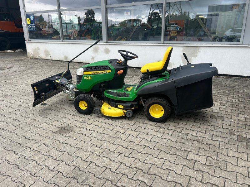 John Deere X155R