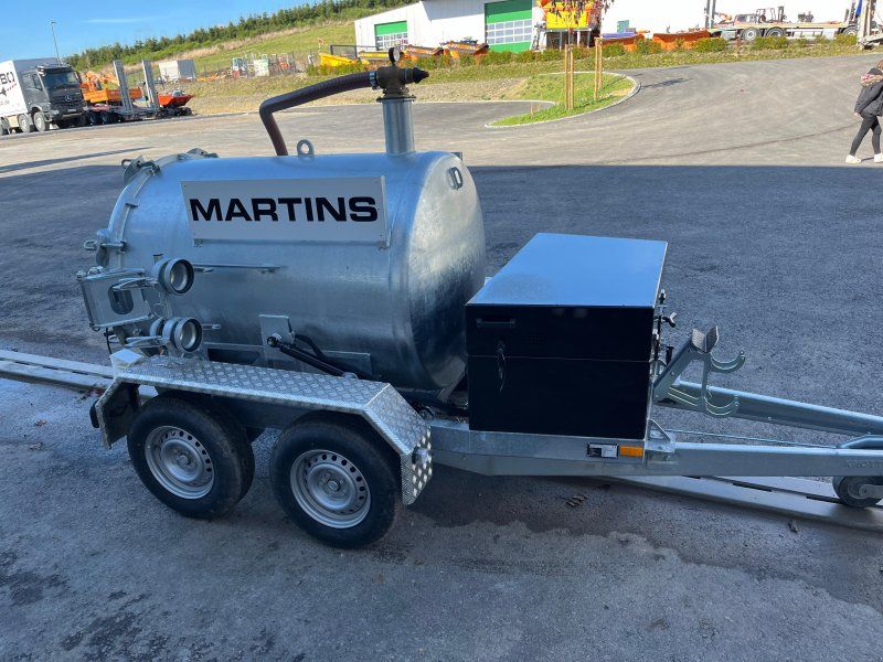 AT- Site Equipment Saugfass 3m³