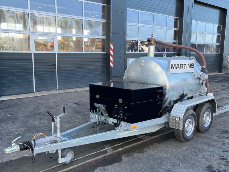 AT- Site Equipment Saugfass 3m³
