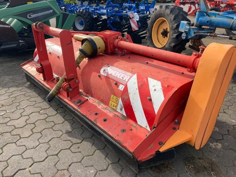 Dücker UM 27