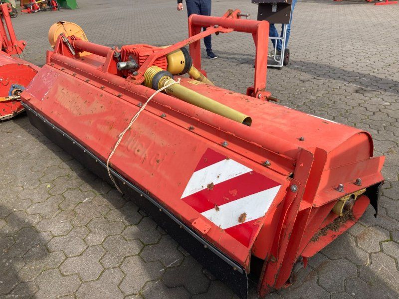 Dücker UM 27
