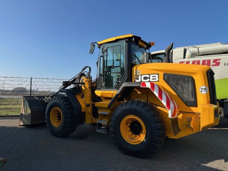 JCB 427 HT   inklusive Schaufel