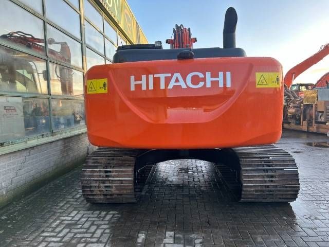 Hitachi ZX 210 LC-5B