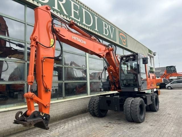 Hitachi ZX 130 W