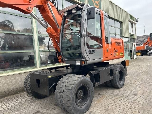 Hitachi ZX 130 W