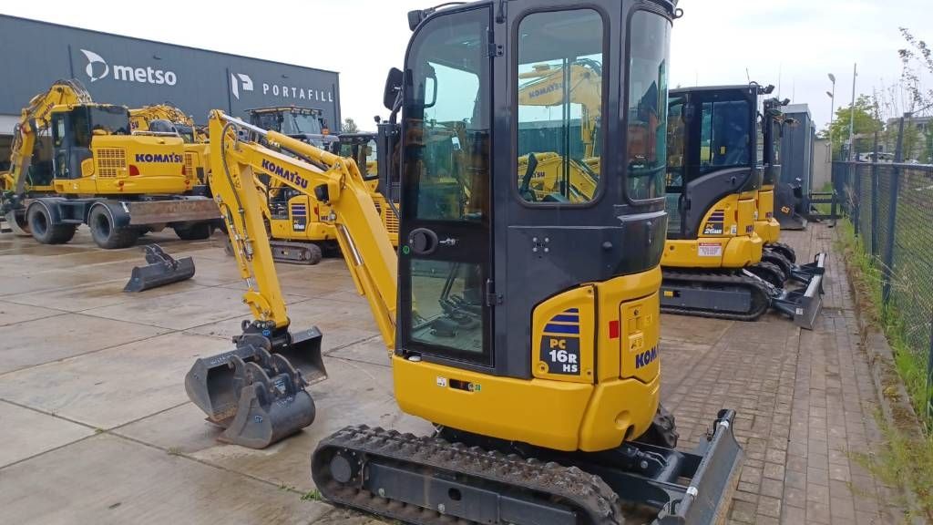 Komatsu PC16R-3HS