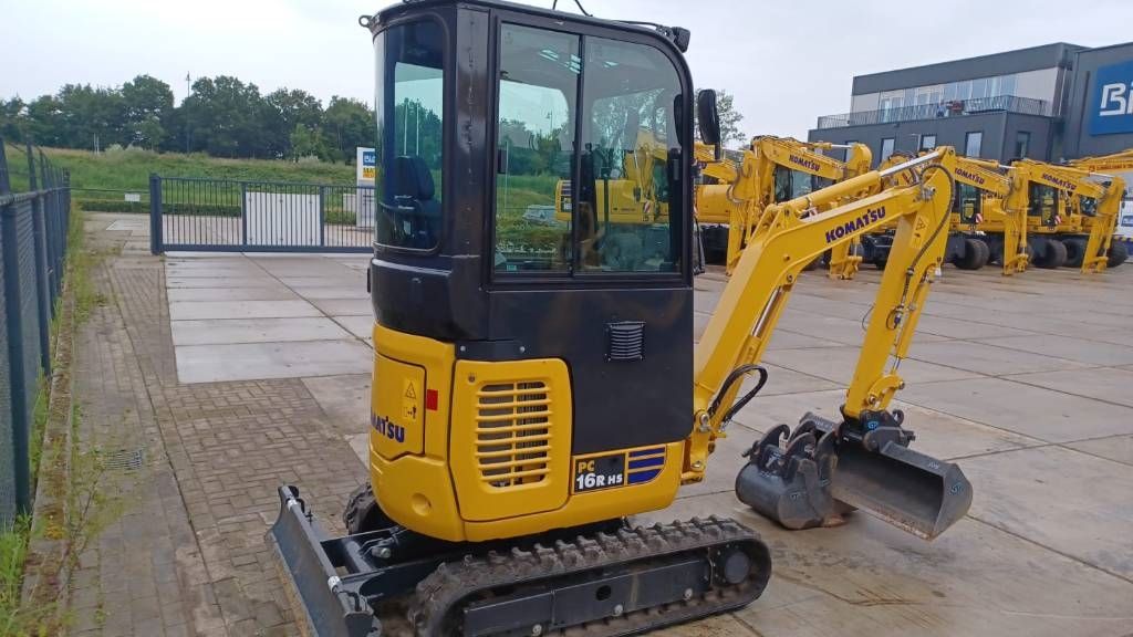 Komatsu PC16R-3HS