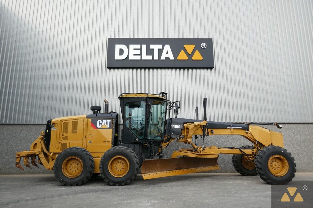 Caterpillar 140M2