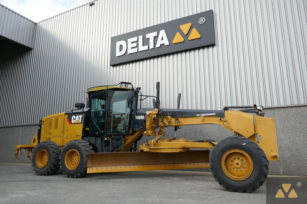 Caterpillar 140M2