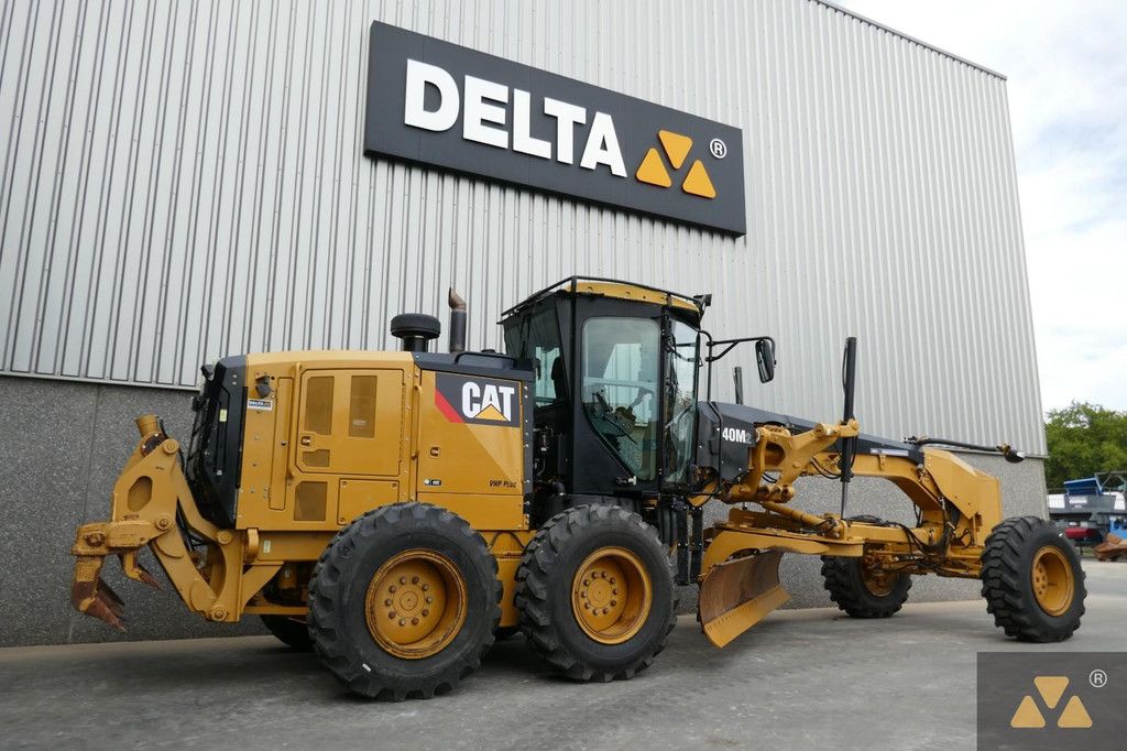 Caterpillar 140M2