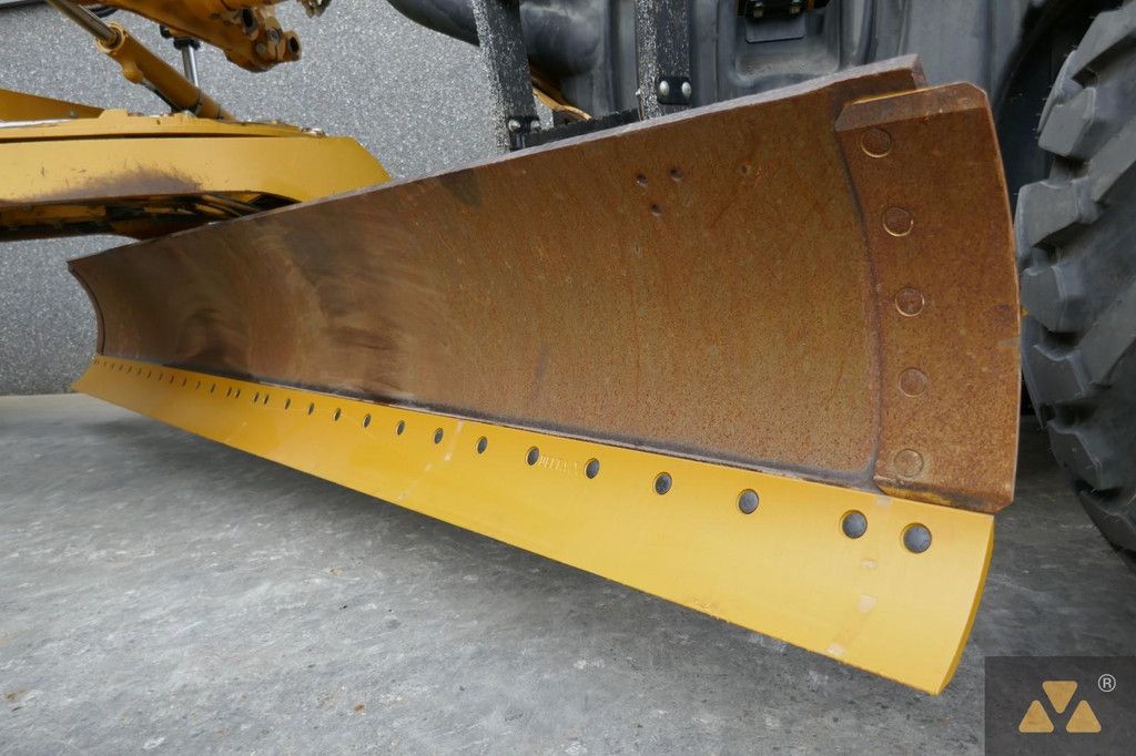 Caterpillar 140M2