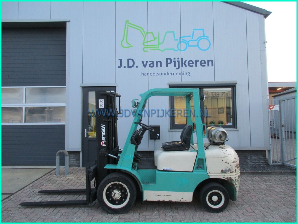 Artison FG30 Nissan LPG 2499uur+triplex4.5m+shift+210cm hoog