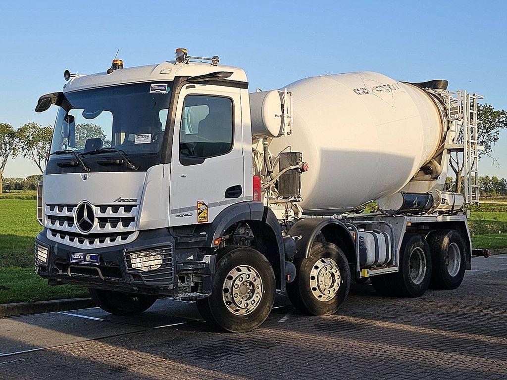 MERCEDES-BENZ AROCS 3240 putzmeister 9m3