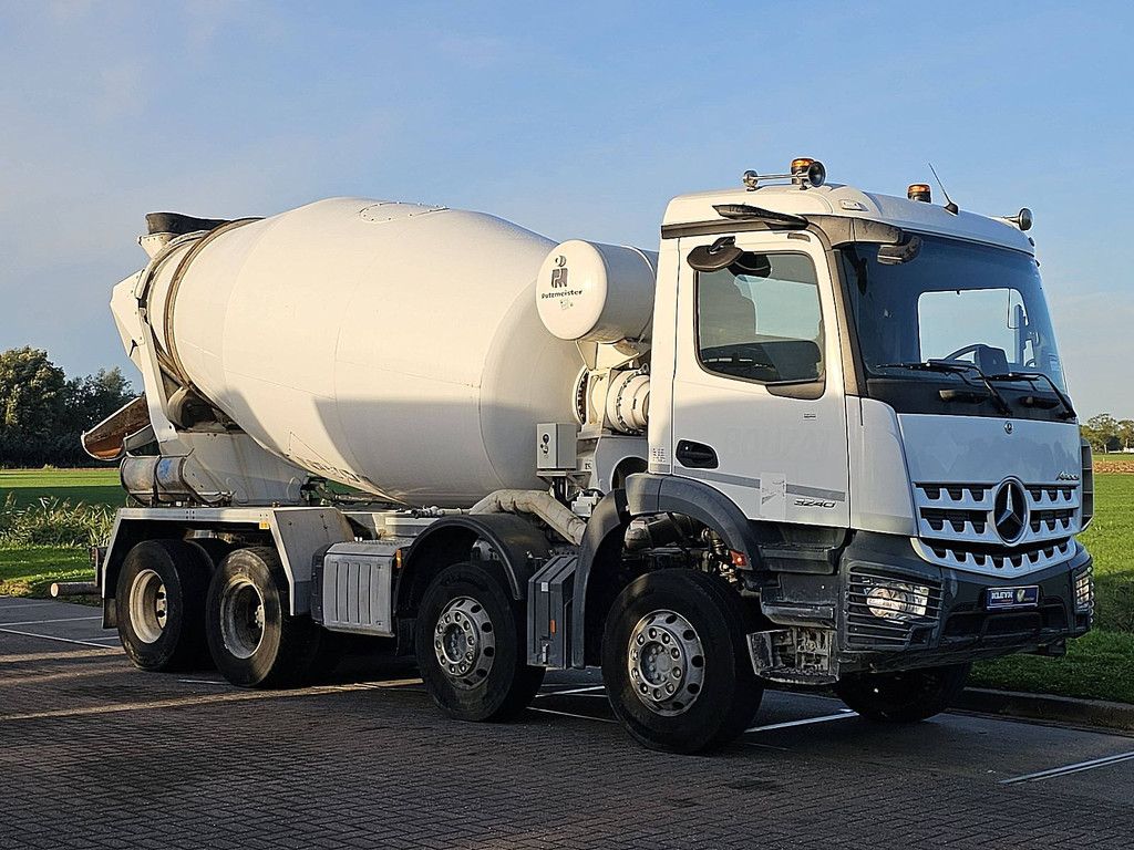 MERCEDES-BENZ AROCS 3240 putzmeister 9m3