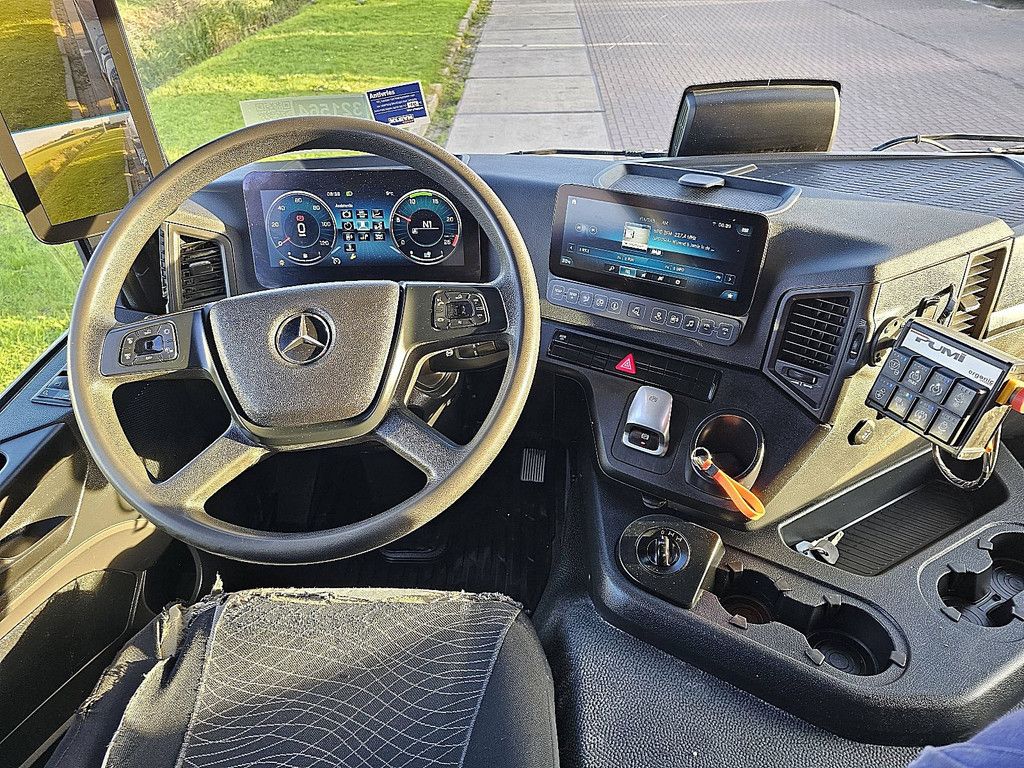 MERCEDES-BENZ AROCS 3240 putzmeister 9m3