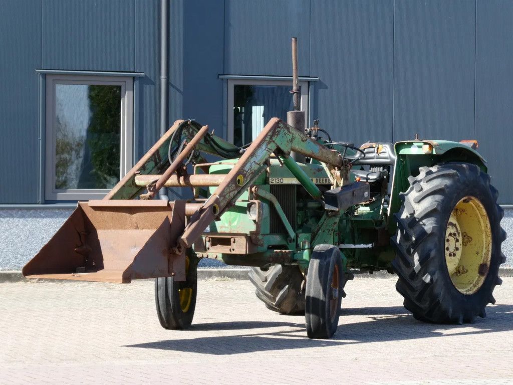 John Deere 2130 2wd / 4325 Draaiuren / Margetrekker