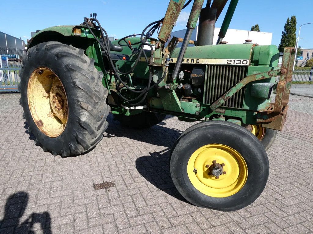 John Deere 2130 2wd / 4325 Draaiuren / Margetrekker