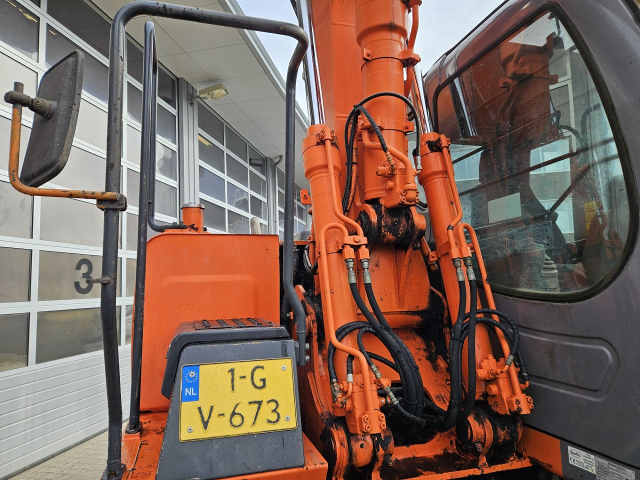 Hitachi ZX130W