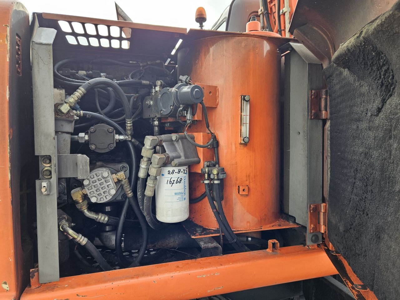 Hitachi ZX130W